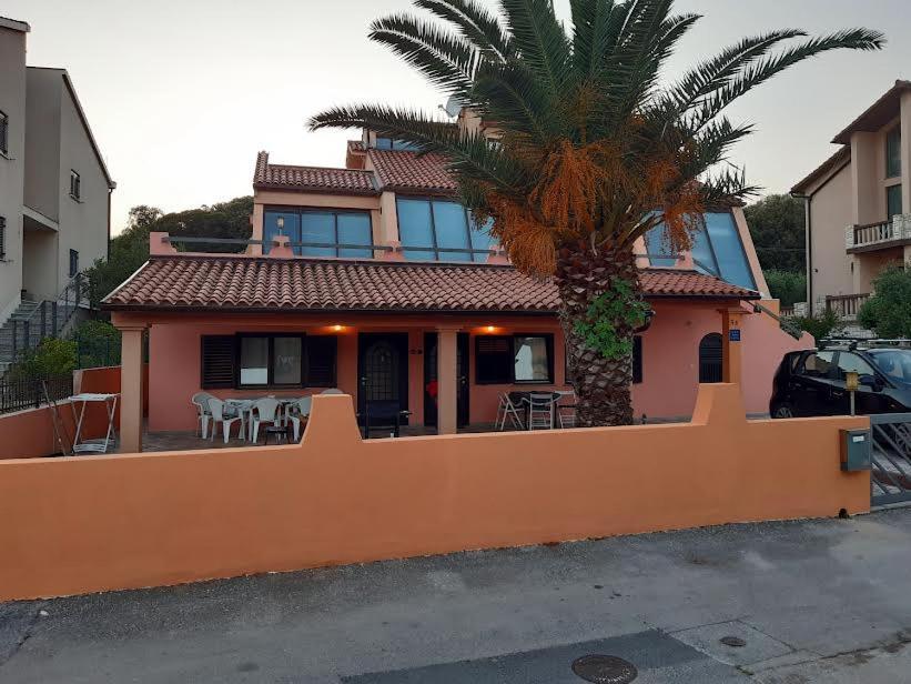 Delas Apartma
