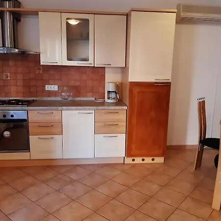 Apartmani Delas Pjescana Uvala Exterior photo
