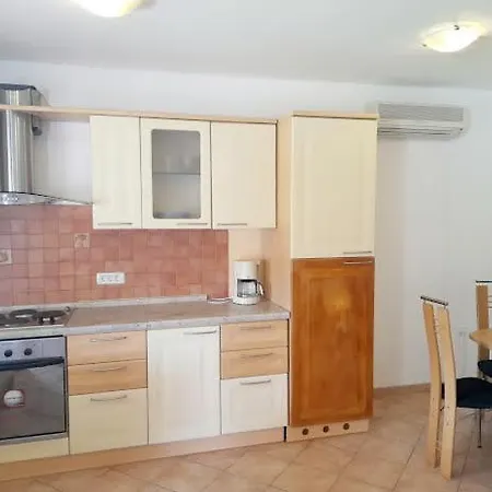 Apartmani Delas Pjescana Uvala Exterior photo
