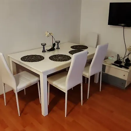 Apartmani Delas Pjescana Uvala Exterior photo